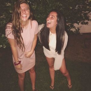 Meet your Posher, Carli